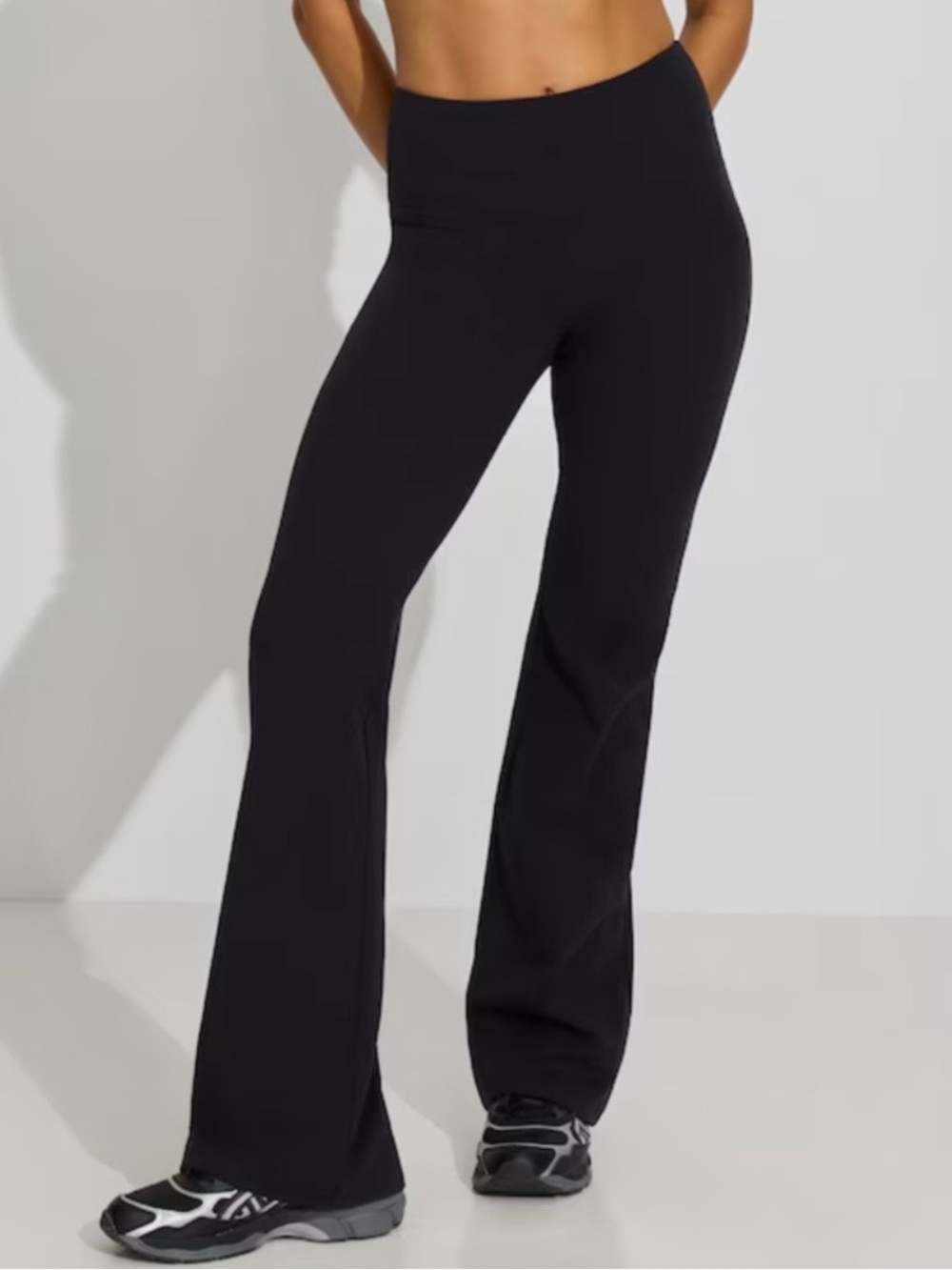 Garage Black Flared Leggings Yoga Pants Joggers Women’s Size XS Activewear Sport - Picture 2 of 2